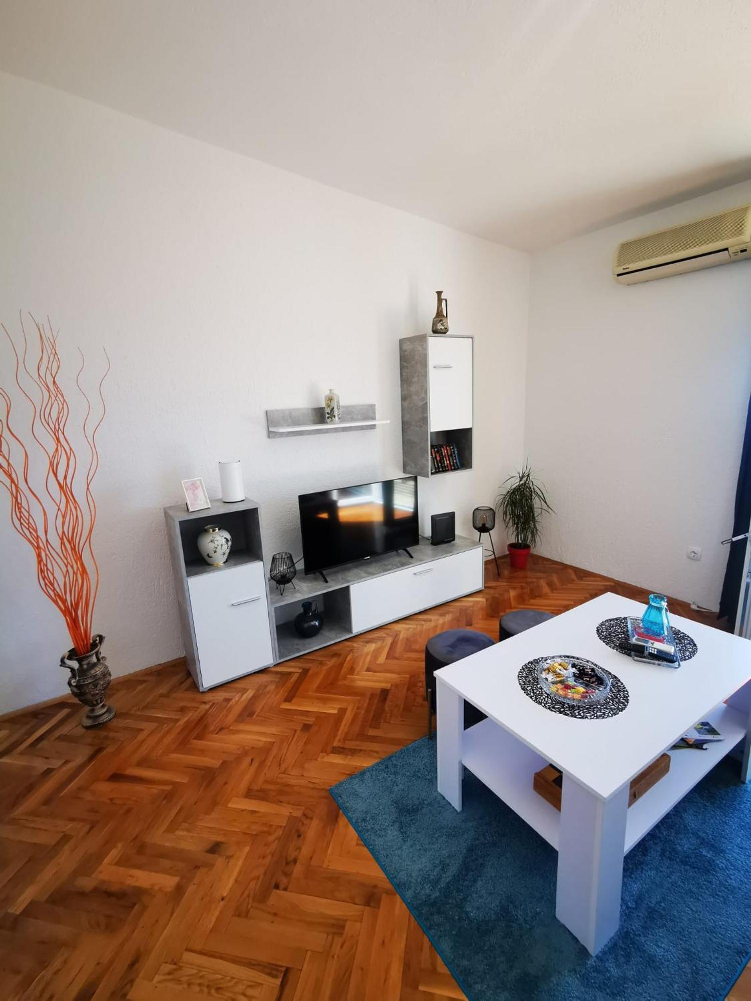 Apartment Ana Сень Экстерьер фото